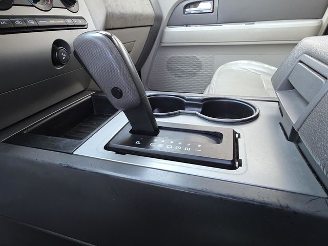 2010 Ford Expedition 2WD 4dr XLT - 22982689 - 15