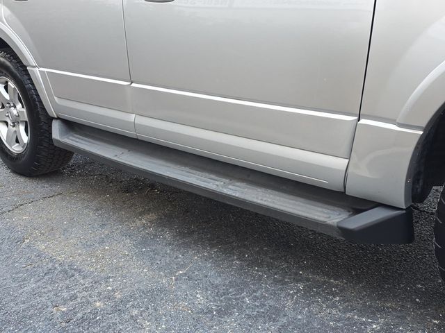 2010 Ford Expedition 2WD 4dr XLT - 22982689 - 20