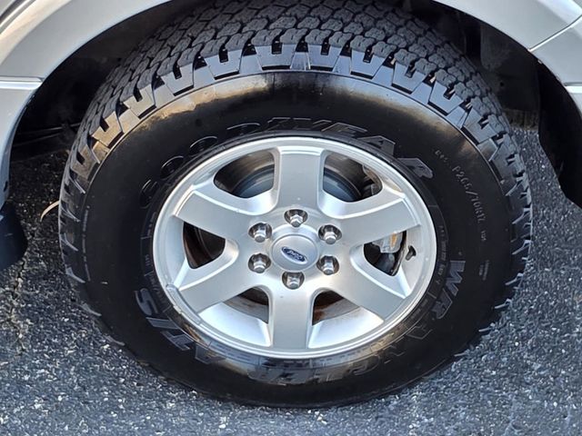 2010 Ford Expedition 2WD 4dr XLT - 22982689 - 27