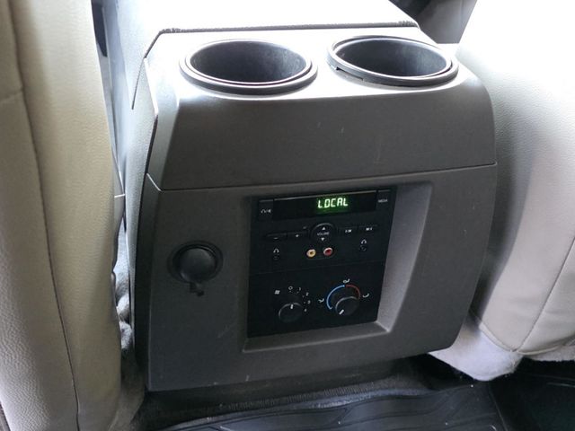 2010 Ford Expedition 2WD 4dr XLT - 22982689 - 8