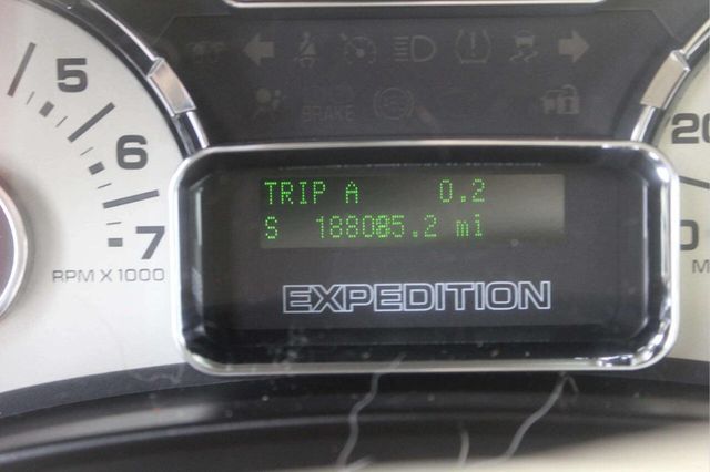 2010 Ford Expedition Eddie Bauer 4x4 4dr SUV - 23012850 - 7