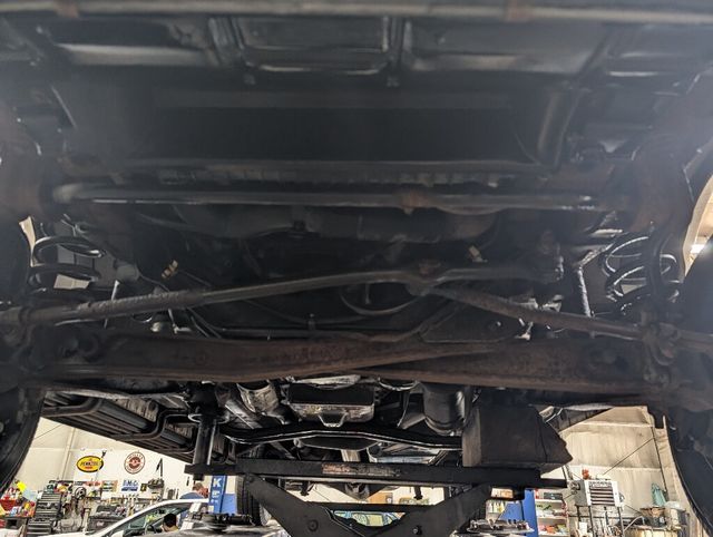 2010 Ford E-150 Passenger Van People Mover - 23042719 - 9