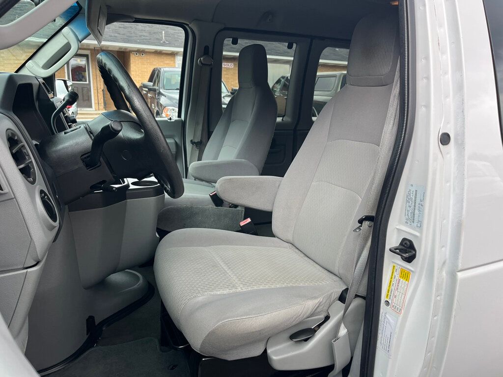 2010 Ford E-150 Passenger Van People Mover - 23042719 - 14