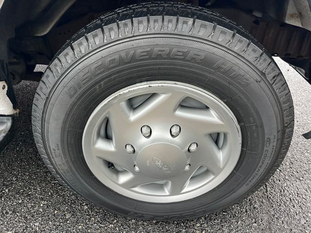 2010 Ford E-150 Passenger Van People Mover - 23042719 - 16