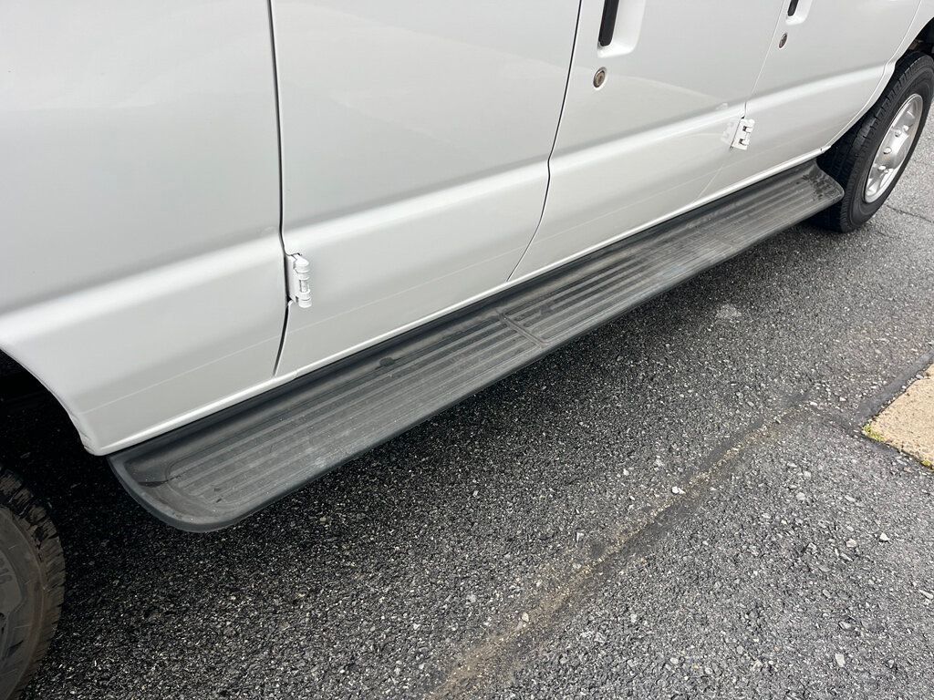 2010 Ford E-150 Passenger Van People Mover - 23042719 - 18