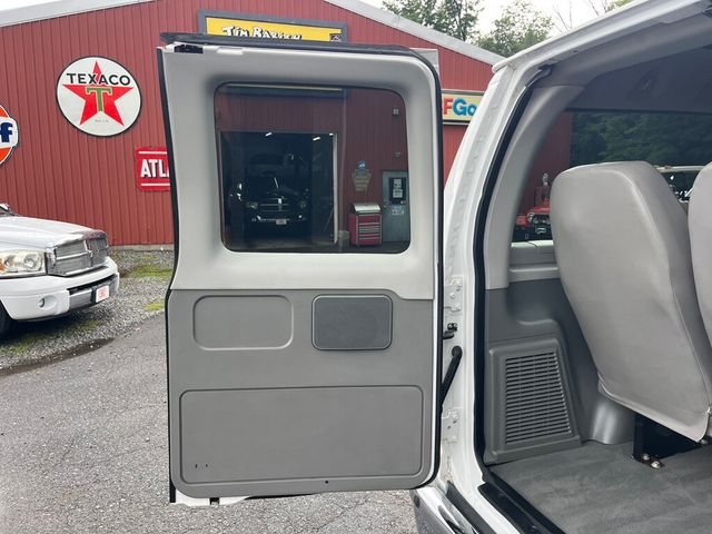 2010 Ford E-150 Passenger Van People Mover - 23042719 - 34