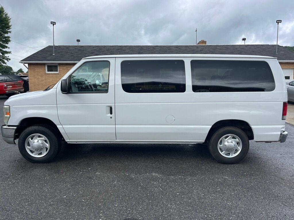 2010 Ford E-150 Passenger Van People Mover - 23042719 - 4