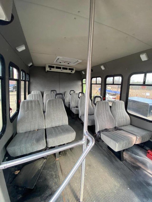 2010 Ford E-Series E 350 SD 2dr 138 in. WB DRW Cutaway Chassis - 23015336 - 11