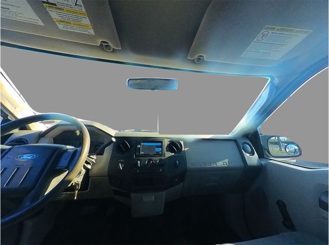 2010 Ford F250 Super Duty Crew Cab XL LONG BED 4X4 5.4L GAS CLEAN - 23010090 - 24