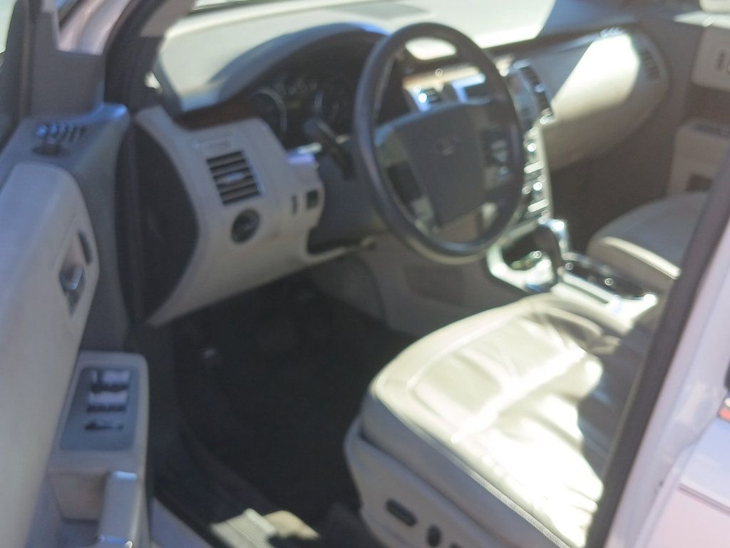 2010 Ford Flex 4dr SEL AWD - 22958591 - 4