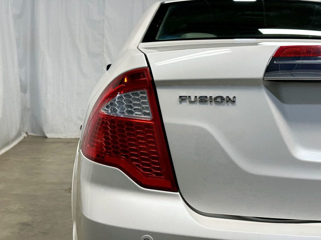 2010 Ford Fusion 4dr Sedan Hybrid FWD - 23079572 - 10