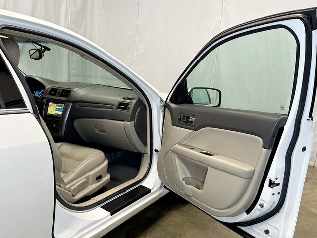 2010 Ford Fusion 4dr Sedan Hybrid FWD - 23079572 - 16