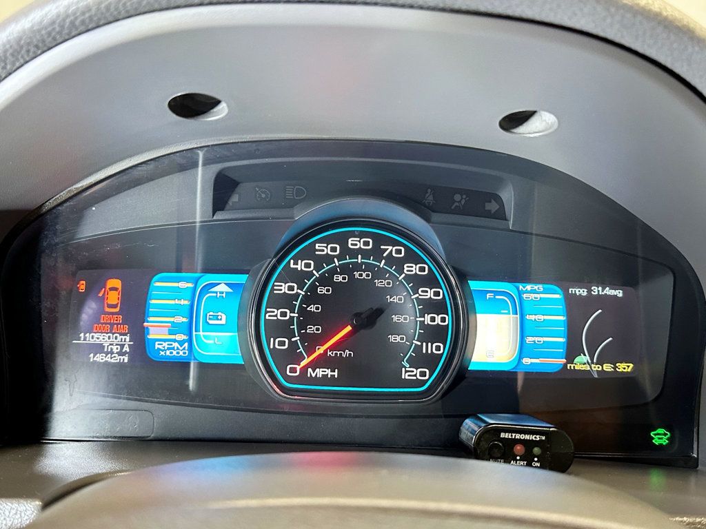 2010 Ford Fusion 4dr Sedan Hybrid FWD - 23079572 - 24