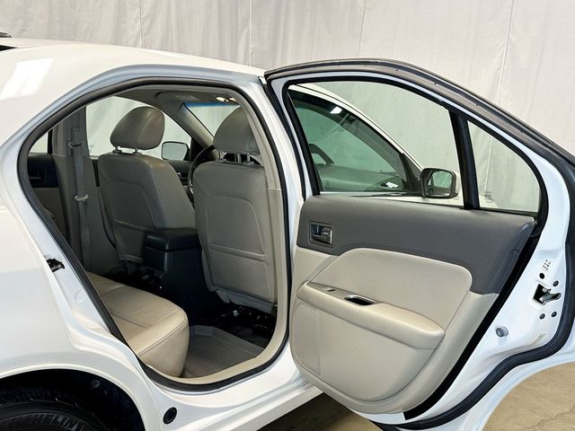 2010 Ford Fusion 4dr Sedan Hybrid FWD - 23079572 - 34