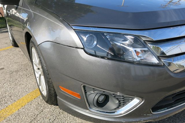 2010 Ford Fusion 4dr Sedan SEL AWD - 20882681 - 32