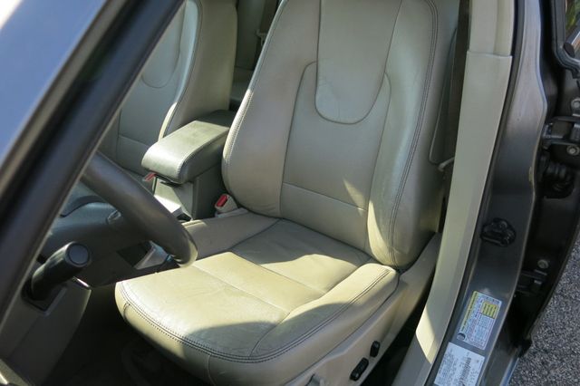 2010 Ford Fusion 4dr Sedan SEL AWD - 20882681 - 35