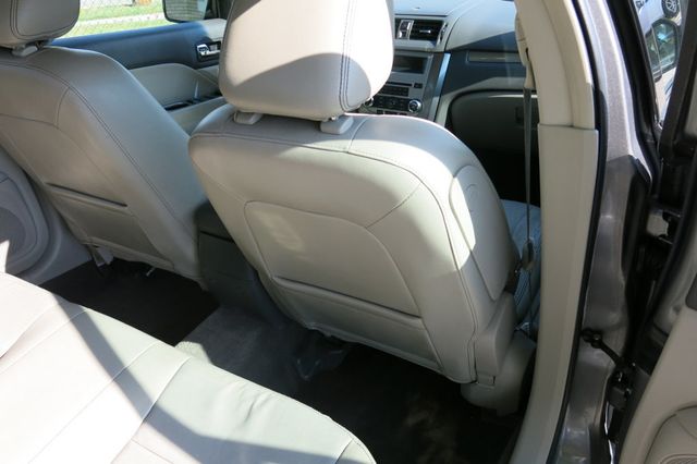 2010 Ford Fusion 4dr Sedan SEL AWD - 20882681 - 38