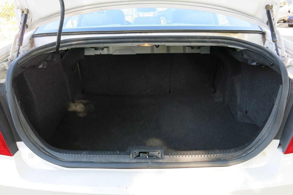 2010 Ford Fusion 4dr Sedan SEL FWD - 22927420 - 16