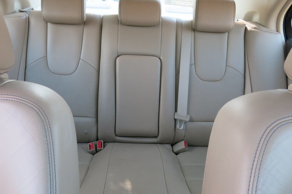 2010 Ford Fusion 4dr Sedan SEL FWD - 22927420 - 17