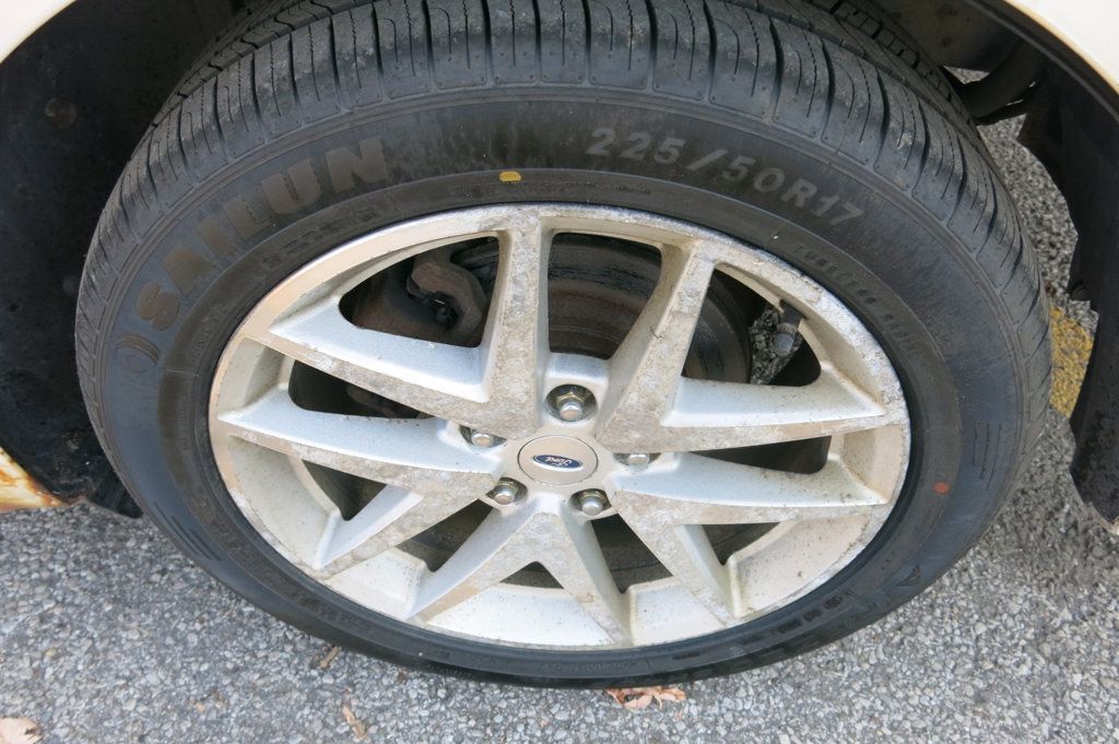 2010 Ford Fusion 4dr Sedan SEL FWD - 22927420 - 32
