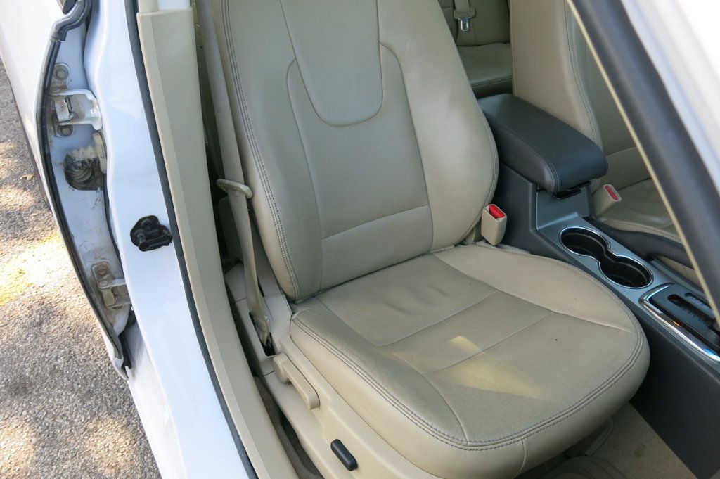 2010 Ford Fusion 4dr Sedan SEL FWD - 22927420 - 41