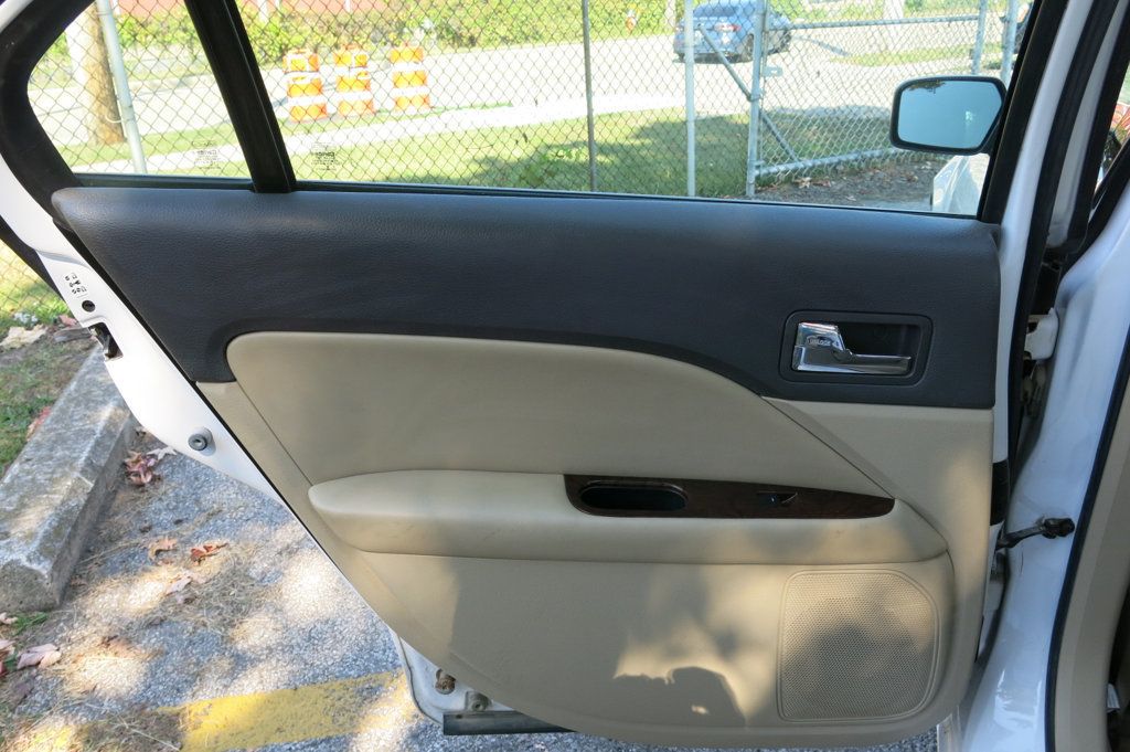 2010 Ford Fusion 4dr Sedan SEL FWD - 22927420 - 48