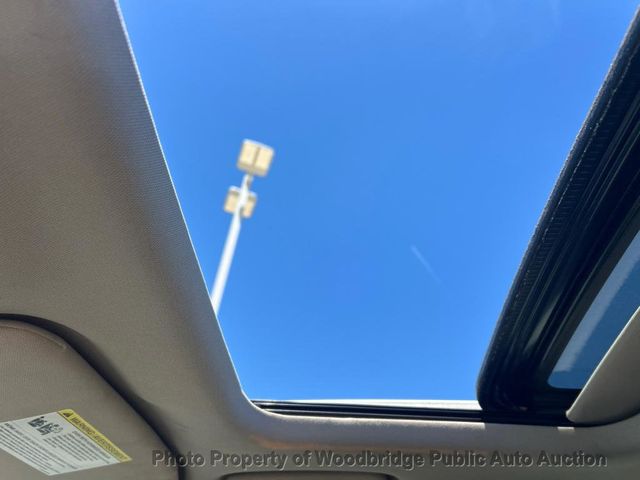 2010 Ford Fusion 4dr Sedan SEL FWD - 23018709 - 11