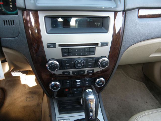 2010 Ford Fusion 4dr Sedan SEL FWD - 23084446 - 8