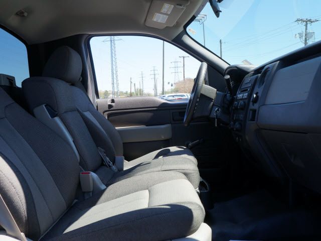 2010 Ford F-150 2WD Reg Cab 126" XL - 11951635 - 13