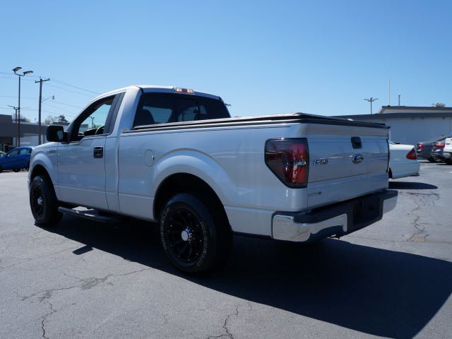 2010 Ford F-150 2WD Reg Cab 126" XL - 11951635 - 2