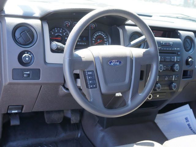 2010 Ford F-150 2WD Reg Cab 126" XL - 11951635 - 5