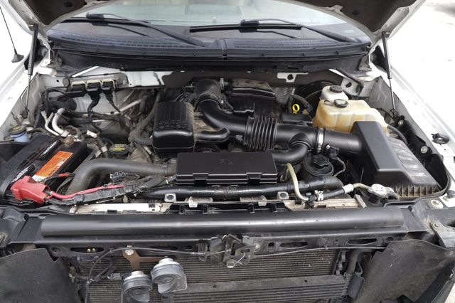 2010 Ford F-150 2WD SuperCrew 145" Lariat - 23063965 - 22