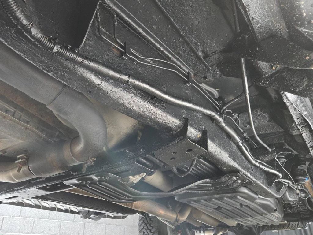 2010 Ford F-150 4WD SuperCab 133" SVT Raptor - 23006506 - 26