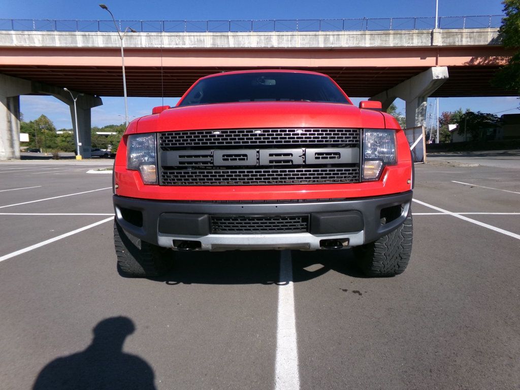 2010 Ford F-150 SVT Raptor photo 3