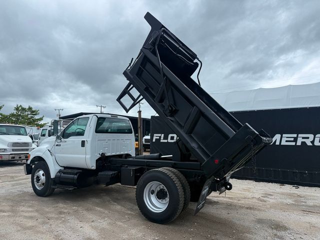 2010 Ford F-750 Dump Truck  - 23036477 - 1