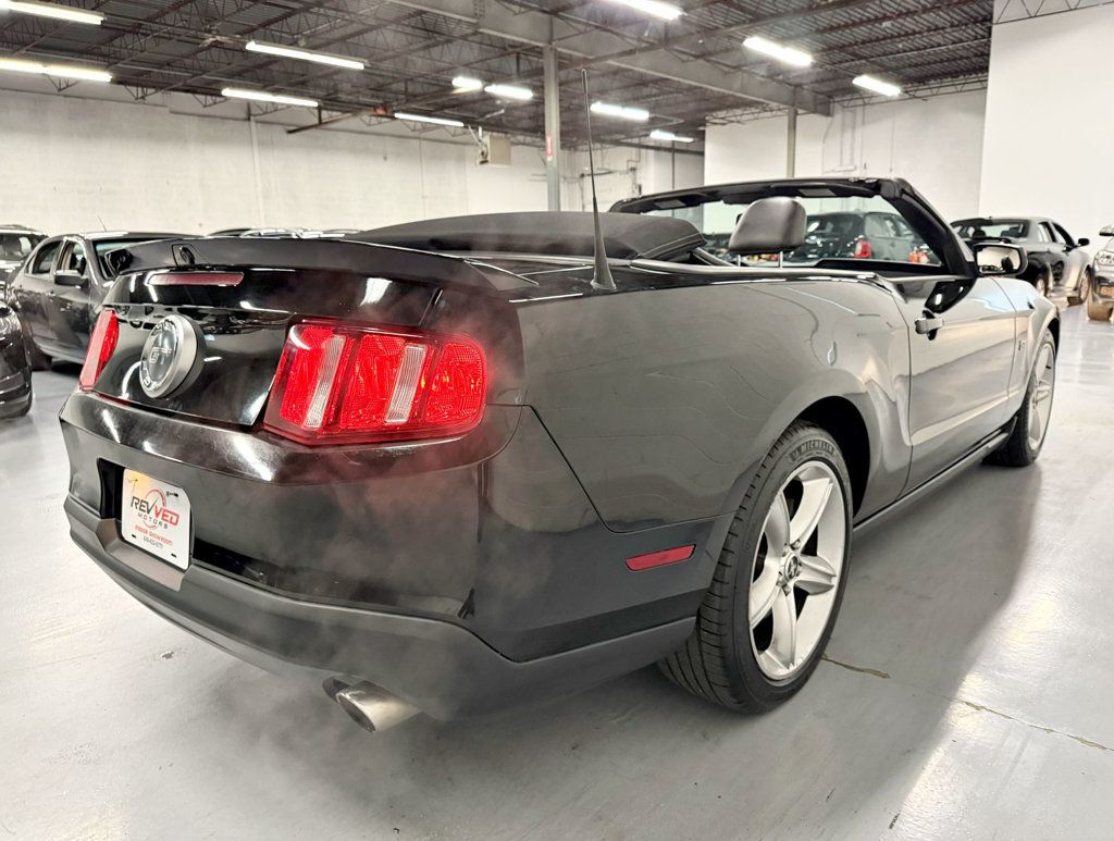 2010 Ford Mustang 2dr Convertible GT - 22668952 - 5