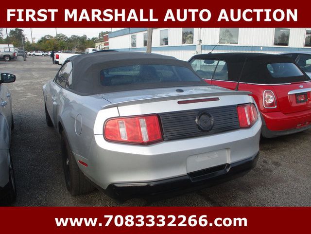 2010 Ford Mustang 2dr Convertible V6 - 22938629 - 2