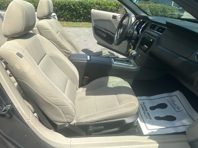 2010 Ford Mustang 2dr Convertible V6 - 23010590 - 13