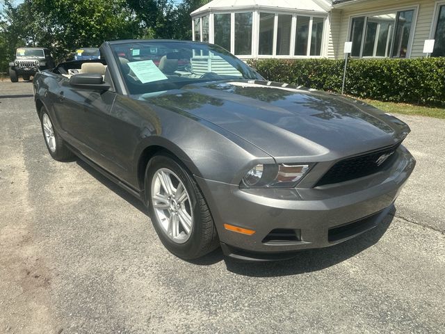 2010 Ford Mustang 2dr Convertible V6 - 23010590 - 6
