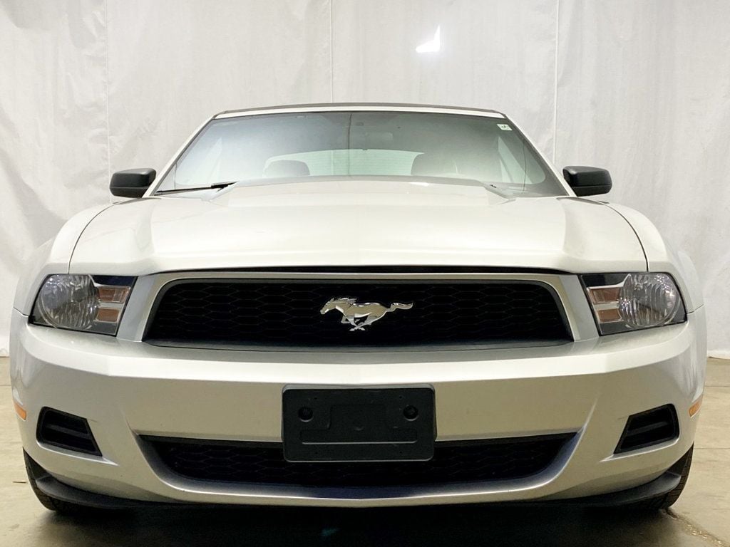 2010 Ford Mustang 2dr Convertible V6 Premium - 22647713 - 6