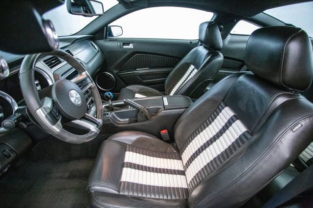 2010 Ford Mustang 2dr Coupe Shelby GT500 - 22977831 - 17