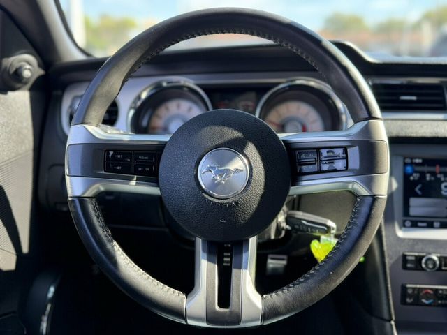 2010 Ford Mustang 2dr Coupe V6 - 23067702 - 9