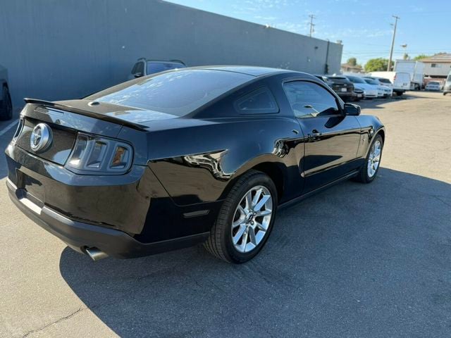 2010 Ford Mustang 2dr Coupe V6 - 23067702 - 3