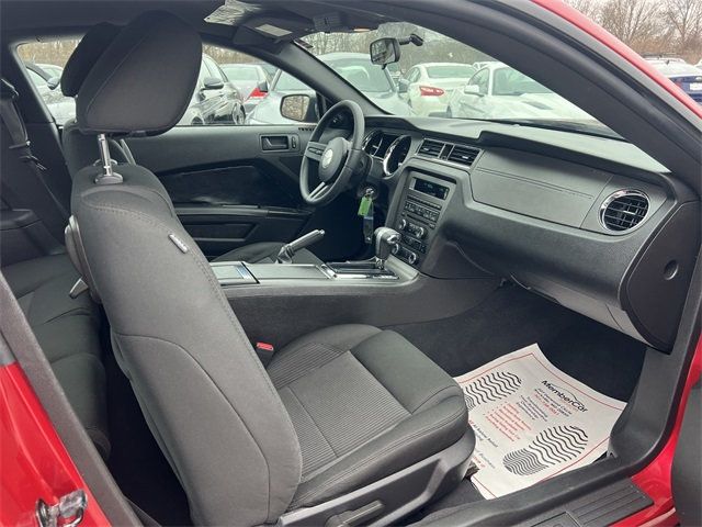 2010 Ford Mustang 2dr Coupe V6 - 22775252 - 14