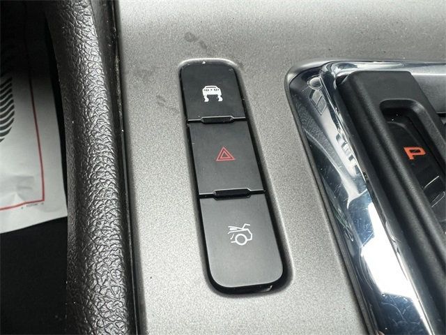 2010 Ford Mustang 2dr Coupe V6 - 22775252 - 20