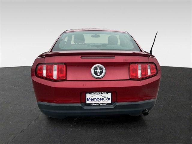 2010 Ford Mustang 2dr Coupe V6 - 22775252 - 3
