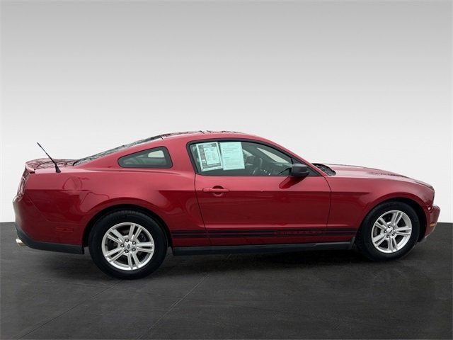 2010 Ford Mustang 2dr Coupe V6 - 22775252 - 5