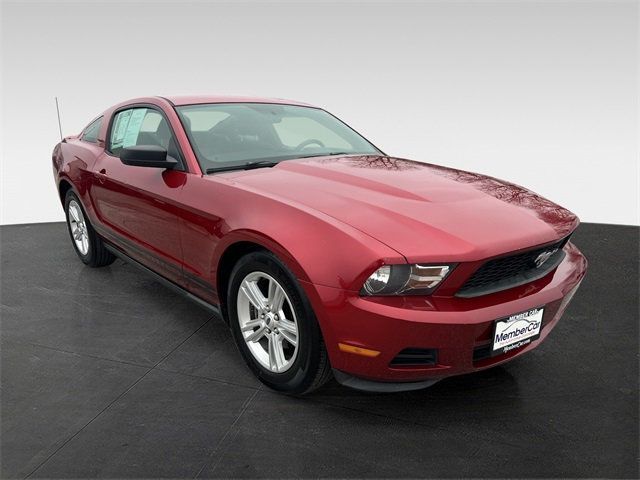 2010 Ford Mustang 2dr Coupe V6 - 22775252 - 6