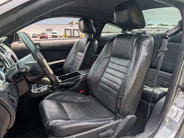 2010 Ford Mustang 2dr Coupe V6 Premium - 23069288 - 11