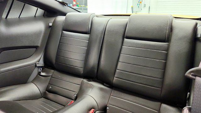 2010 Ford Mustang 2dr Coupe V6 Premium w/ Equipment 202A - 23022978 - 18